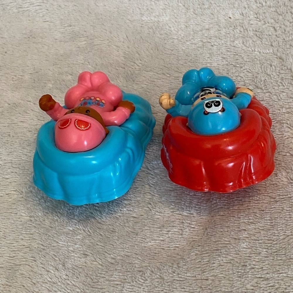 Lot of 2 Fisher-Price Little People Big Helpers Family Replacement Babies 2.5” - Picture 6 of 14
